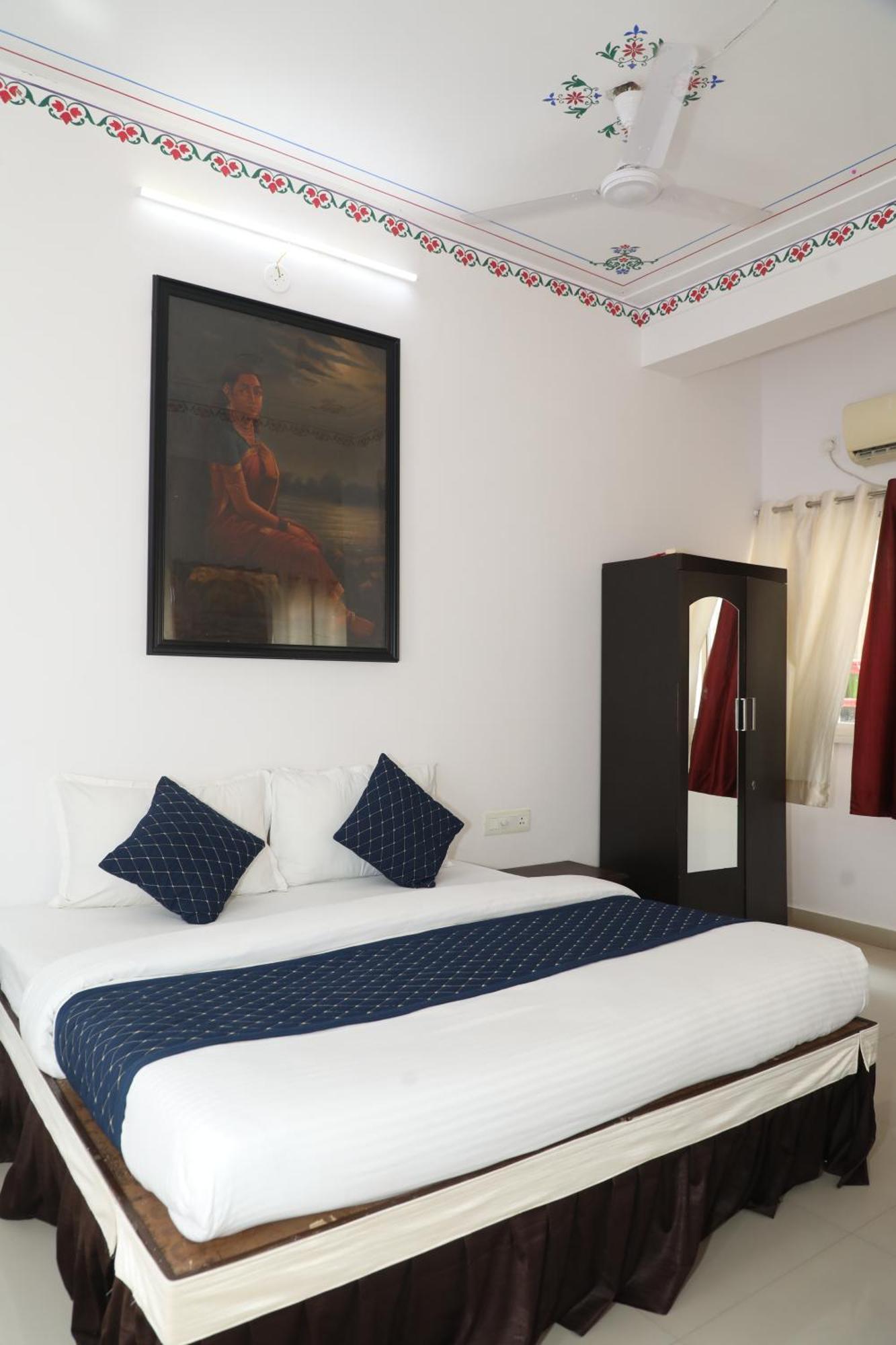 The Mama Hotel - Rooms And Dormitory Udajpur Zewnętrze zdjęcie