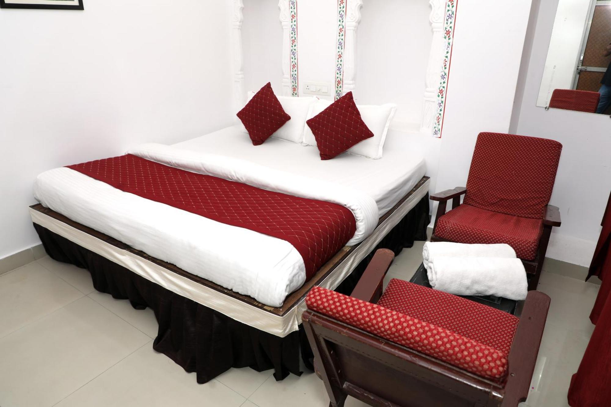 The Mama Hotel - Rooms And Dormitory Udajpur Zewnętrze zdjęcie