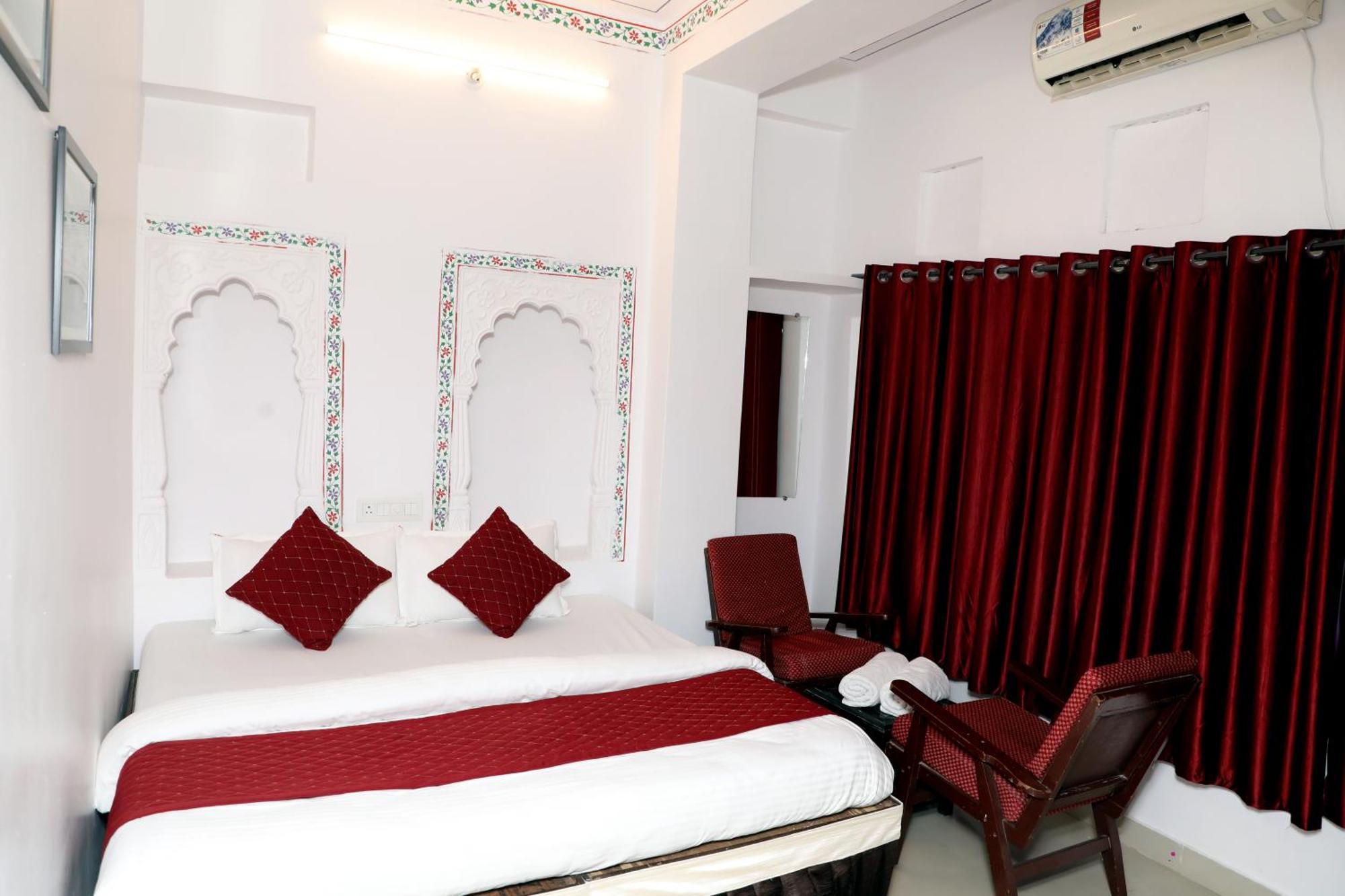 The Mama Hotel - Rooms And Dormitory Udajpur Zewnętrze zdjęcie